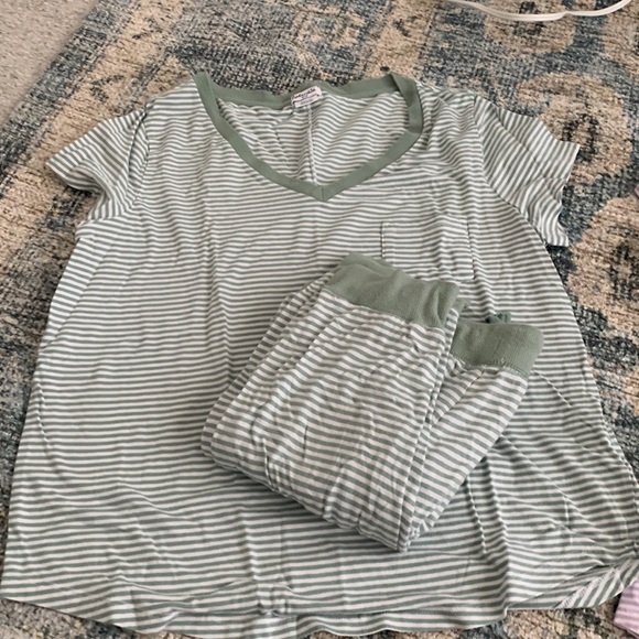 Splendid PJs sets (SET of 4 pjs) - Picture 6 of 15